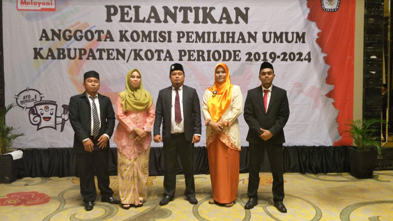 Komisioner KPU Bengkalis Resmi Dilantik, Fadhillah Al Mausuly Disepakati Sebagai Ketua